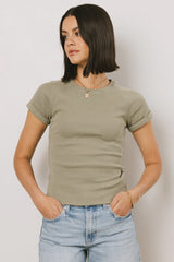Kammie Ribbed Basic Tee in Sage