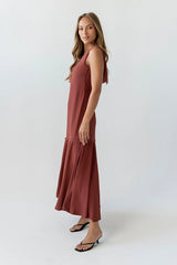 Marlon Maxi Dress in Red-Brown