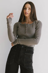 Conrad Fitted Waffle Tee in Olive