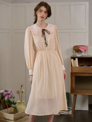 Keily Doll Collar Contrasting Lace-up Pleated Dress