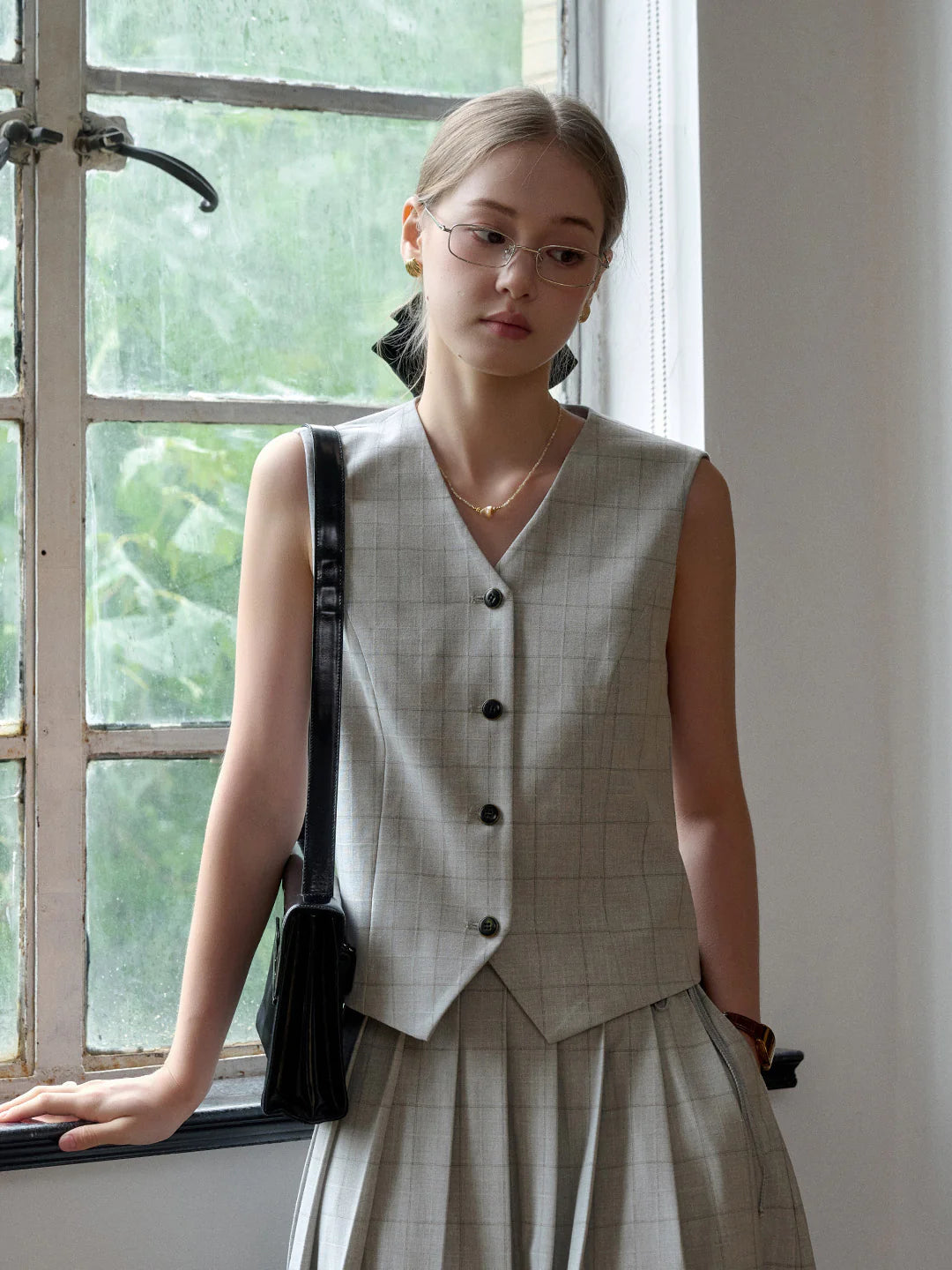 Amina V-Neck Plaid Vest