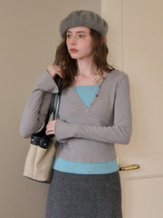 Zaniyah V-Neck Knit Top