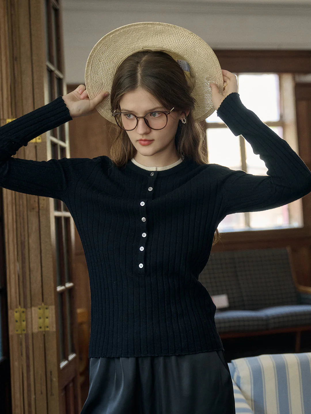 Daisy Round Neck 100% Wool Sweater