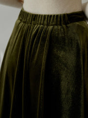 Azari Contrast Lace Paneled Pocket Velvet Skirt - Green