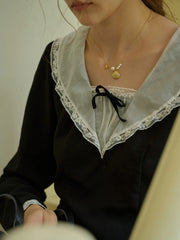 Bella Retro V-neck Short Blouse