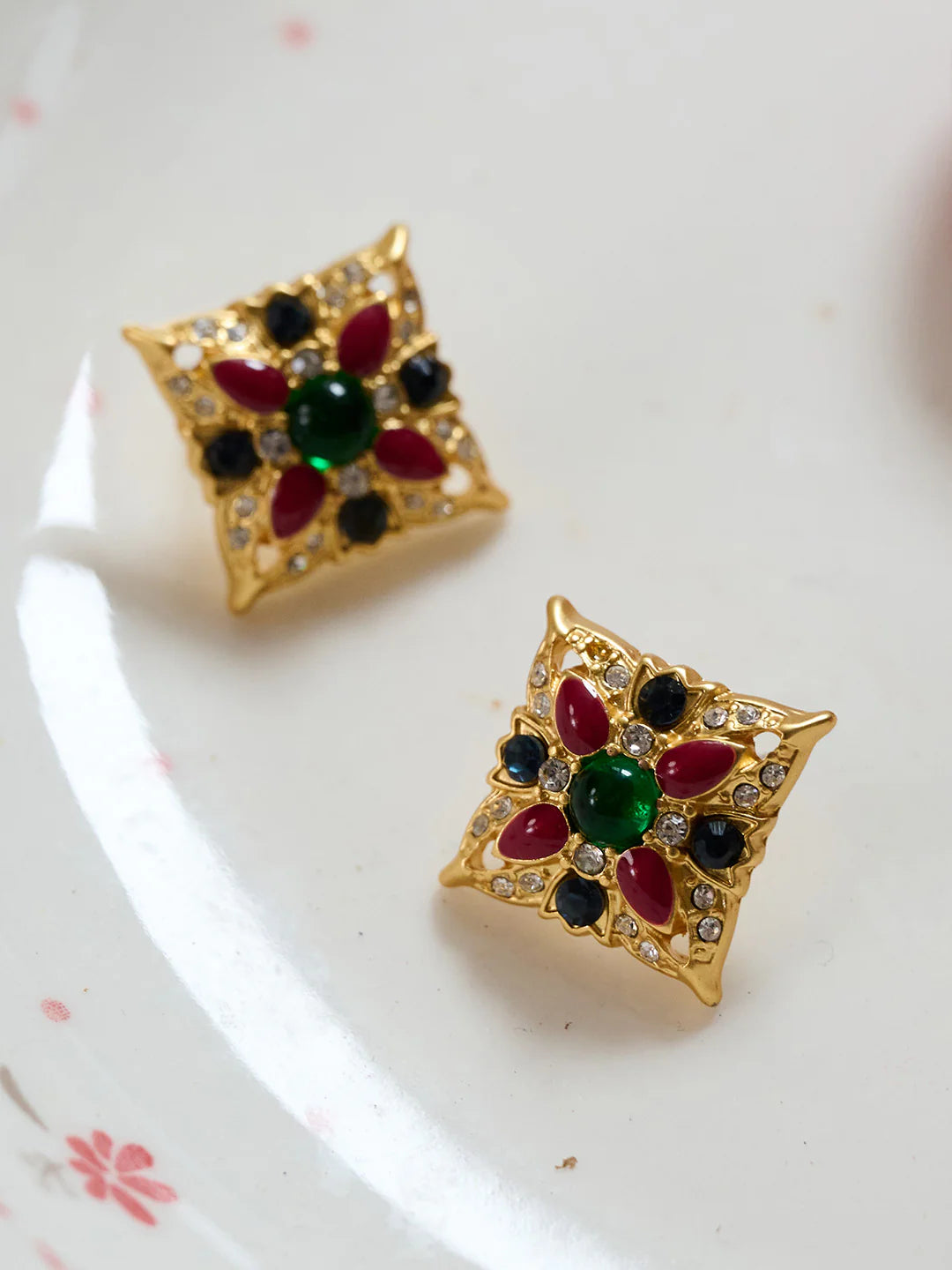 Macaron Vintage Red Green Earrings