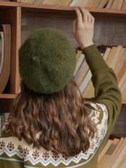 Simple Retro Rabbit Embroidery Knitted Beret Caps