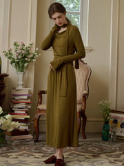 Journee Elegant Romantic Waist Knitted Dress