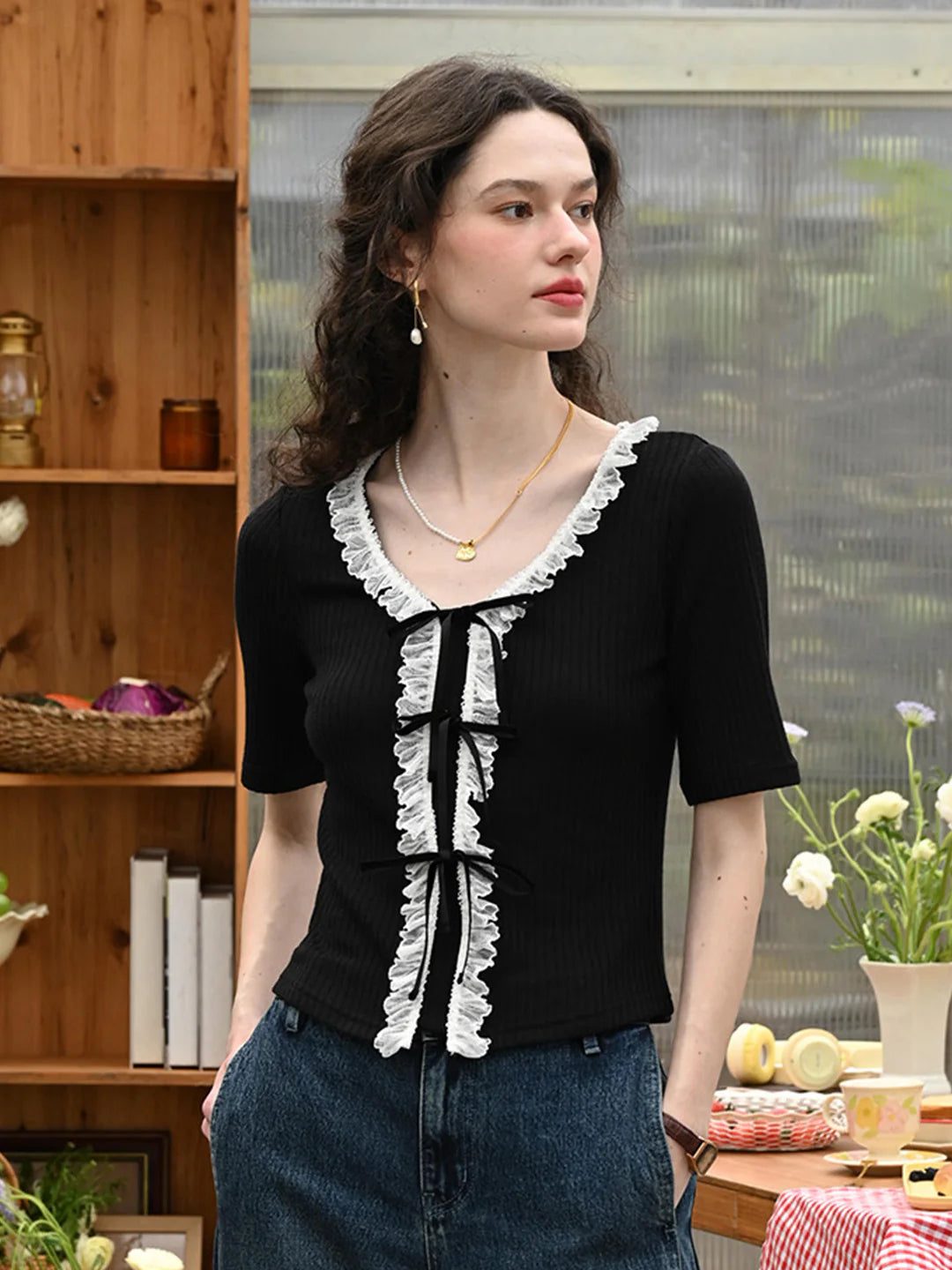 Serbrina V-Neck Lace Cardigan