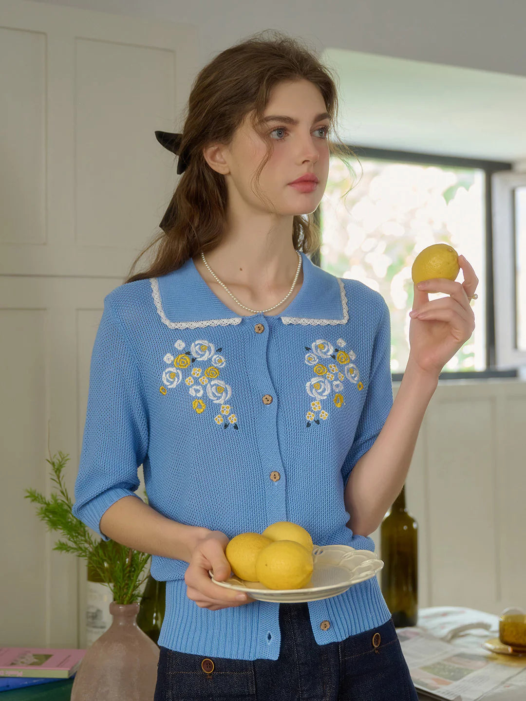 Zoe Wavy Collar Embroidery Knit Blouse