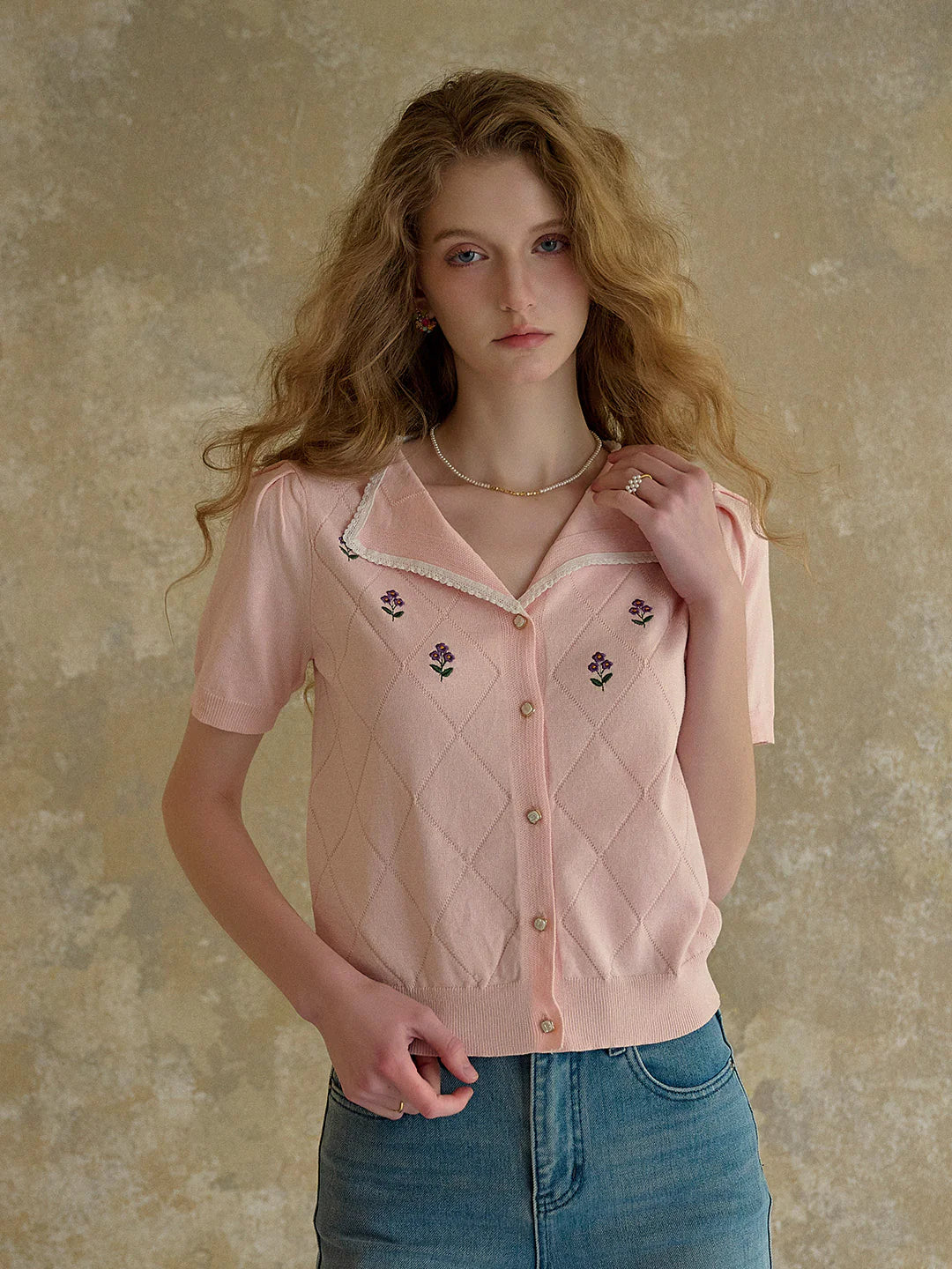 Naomi V-Neck Embroidery Knit Blouse