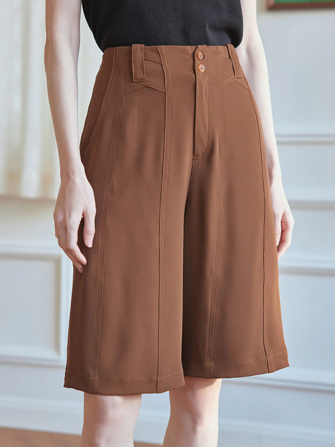 Novah Brown Straight Shorts