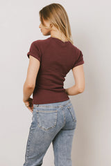 Kammie Ribbed Basic Tee in Maroon